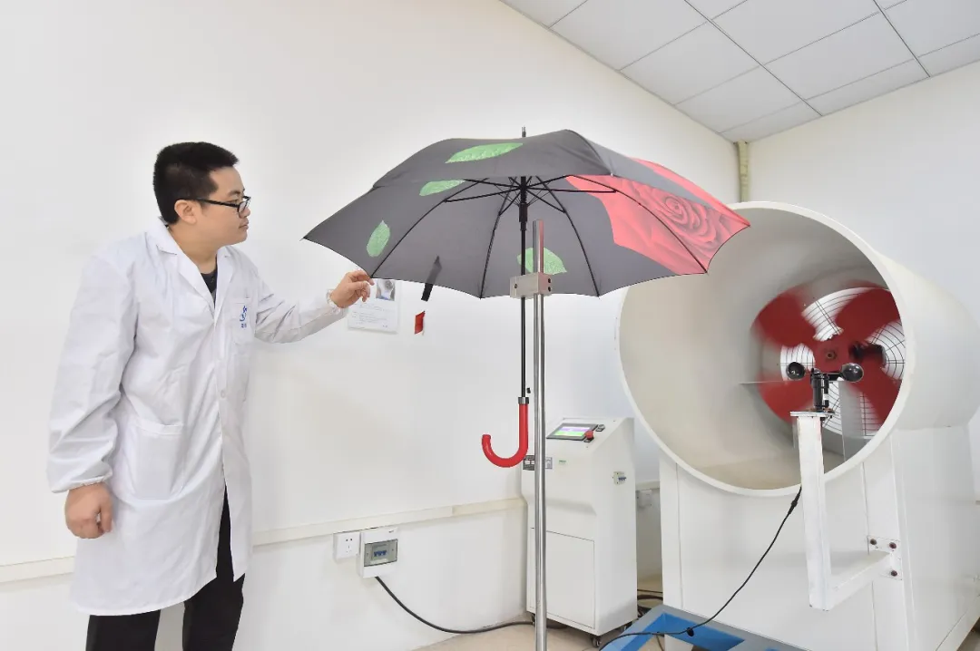 一把好伞的自我修养：优安纳拆解专业制伞门道